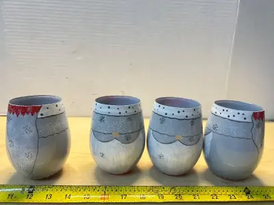 Tin Christmas cups (4)