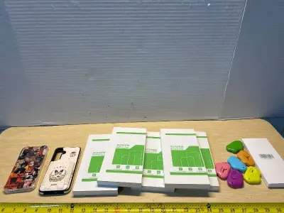 Mini cloud box cutters (2pks) , screen protectors (5)(IP15PRO)  and phone cases(2)