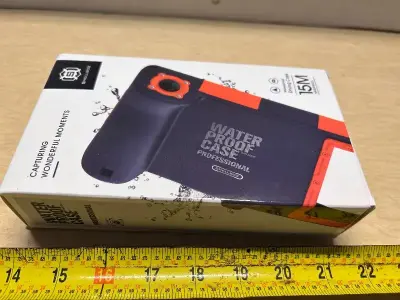 Waterproof diving case