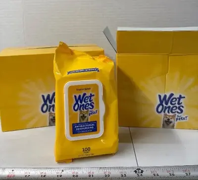 (6) 100ct wet ones for pets