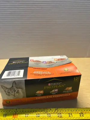 Purina pro plan wet cat food (12ct)(01/2025)