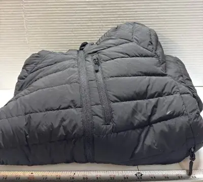 Size M men’s puffer jacket