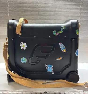 Kids ride on suitcase