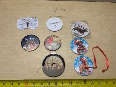 Christmas ornaments (8ct)