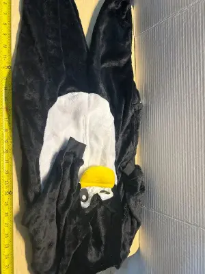 Penguin onesie (size:12)