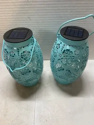 2 count solar powered lanterns