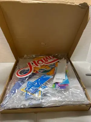 36 piece hanukkah decor