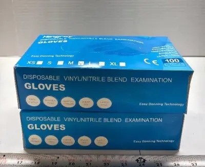 200ct size M vinyl gloves