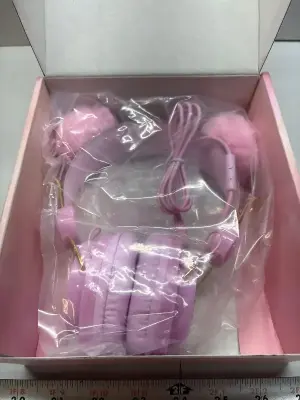 Kids wired headphones