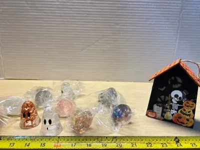 Ghost decorations and wooden Halloween house decoration