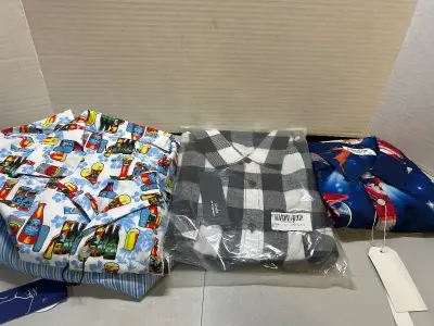 mens size L 2 piece set , XL flannel Medium button up