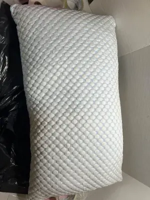 large memory foam pillow