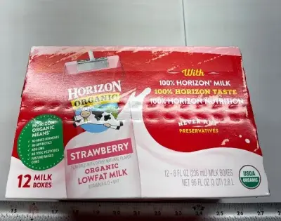 12pk horizon organic strawberry milk exp:02/26