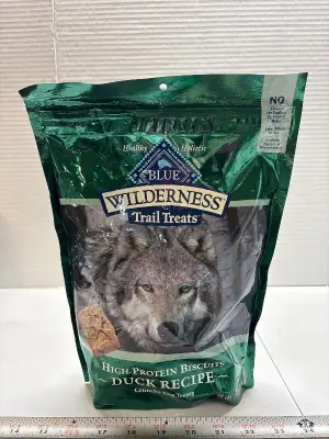 Blue buffalo trail treats exp:02/26