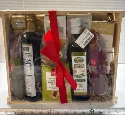Hickory farms snack box