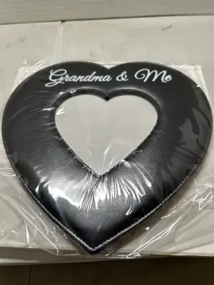 3 Ct grandma and me heart shaped picture frames