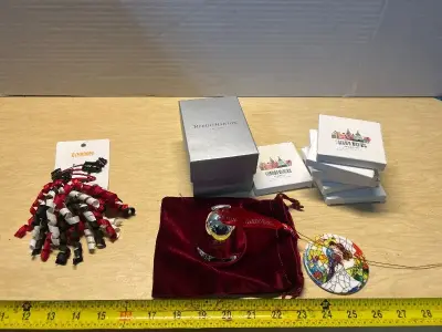 Hair clips, Christmas bell (2022) and ornaments (8ct)