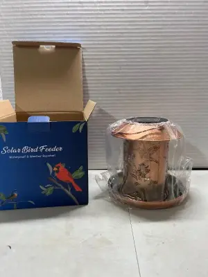 solar powered bird feeder