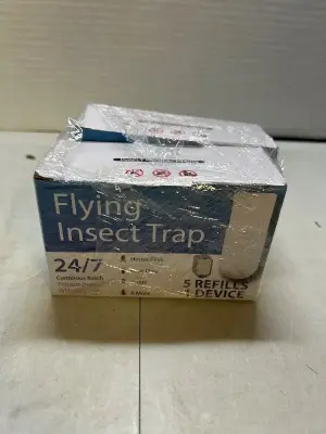 2 ct flying insect trap 5 refills 1 device each