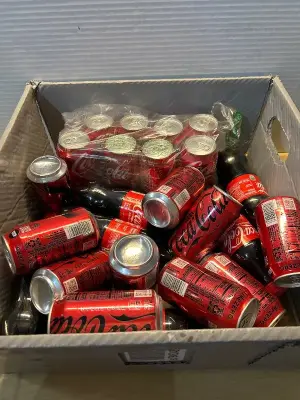 Box of Coca Cola Zero sugar and regular (12/01/25)