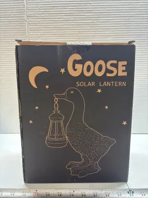 Goose solar lantern