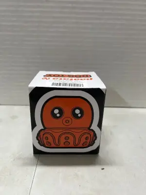 fillable dog toy (makes noise)