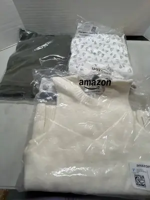 4 small tshirts size medium sleeveless sweater