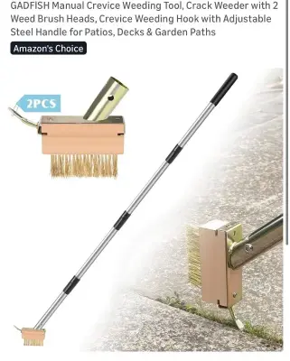 Manual crevice weeding tool