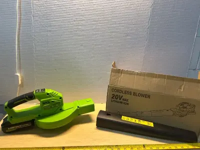 Cordless blower