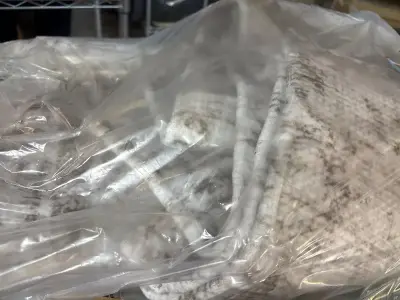 Large area rug (unknown size)