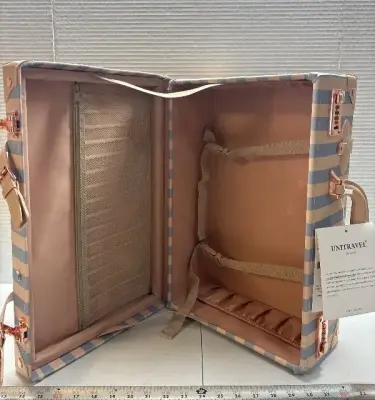 Small luggage suit case