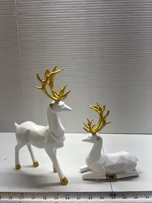 2pc deer decor