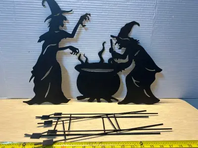 Lawn/garden Halloween witch decorations (3)