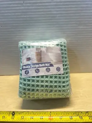 Waffle bath mat (18x30)