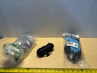 Pro RV straps for trailer (4) and work gloves