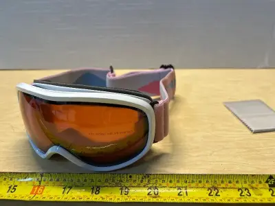 Ski goggles