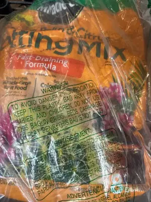 8qt fast draining potting mix