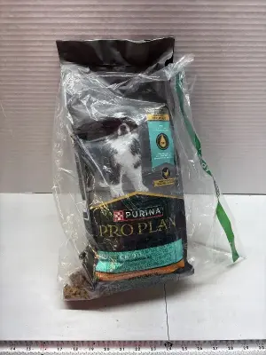 Purina proplan puppy (has hole in bag) exp:06/27