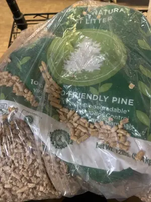 100% natural pine cat litter