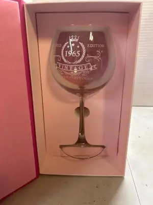 wine glass gift