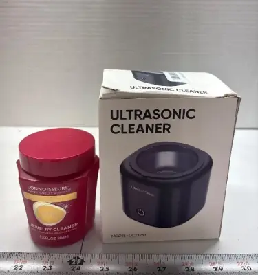 Ultrasonic cleaner and jewelry cleaner