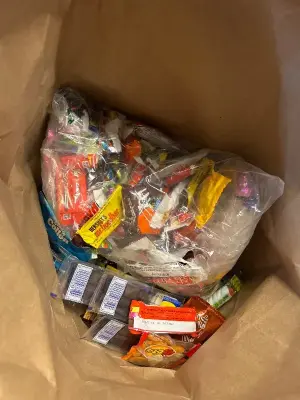 Bag of various candy (indate)
