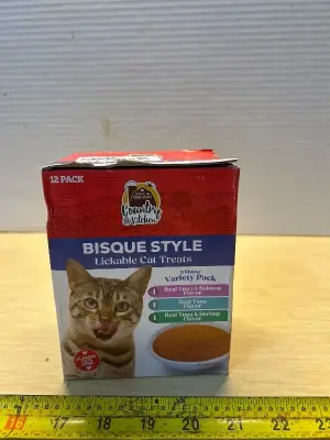 Lickable cat treats (12ct)(04/7/27)