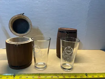 Decorative glasses (2)