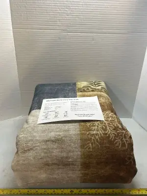 100% polyester surface rug unknown size