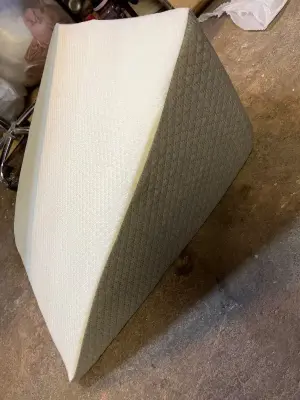 wedge pillow