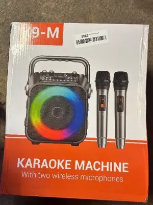 karaoke machine W 2 wireless microphones