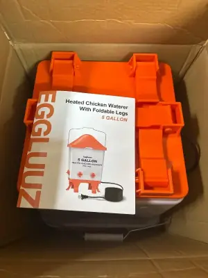 5 gallon heated chicken waterer with foldable legs