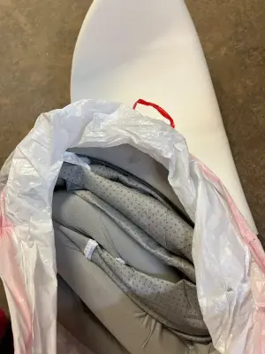 kids ball pit (needs cleaned)