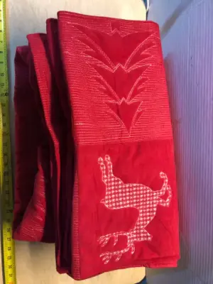 Red King Bedspread with two pillow shams